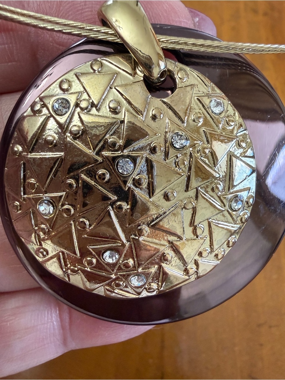 Dana Buchman Gold Tone Pendant Necklace Brown Resin Geometric Medallion - Picture 4 of 16